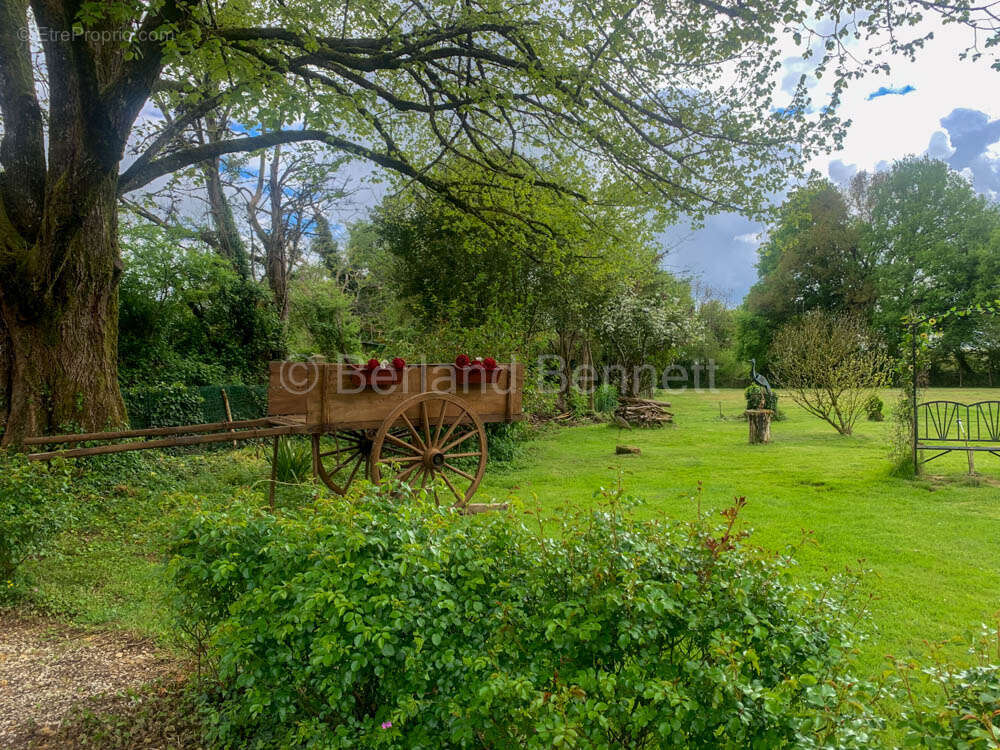 Maison à SAUZE-VAUSSAIS