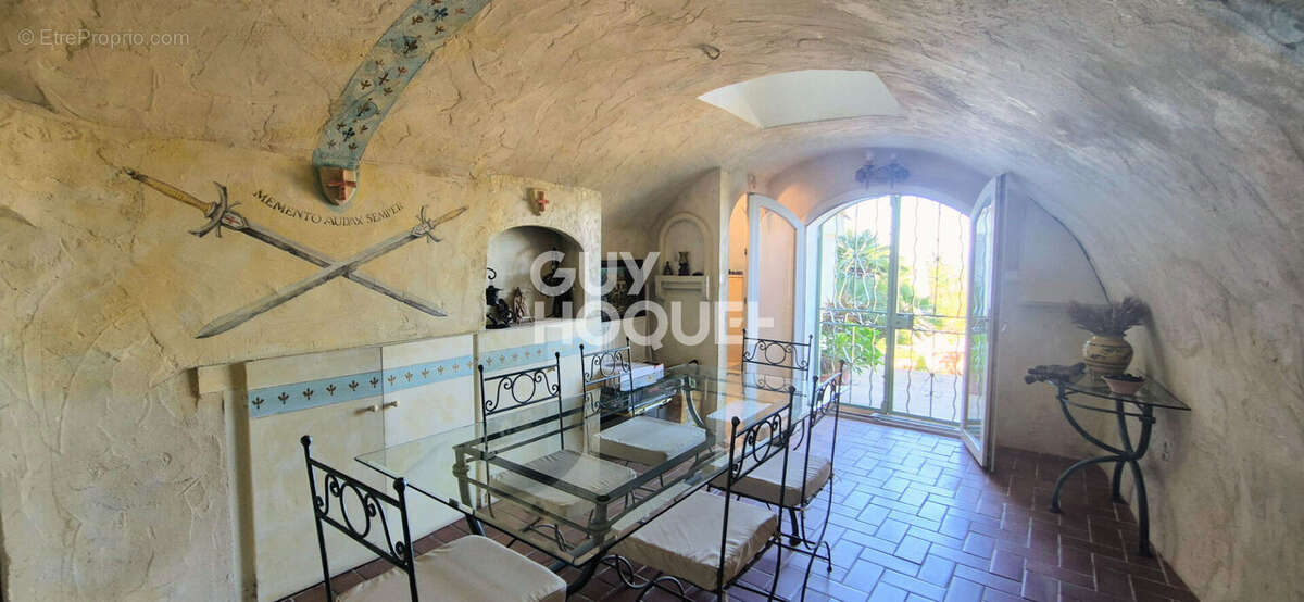 Maison à BOUC-BEL-AIR