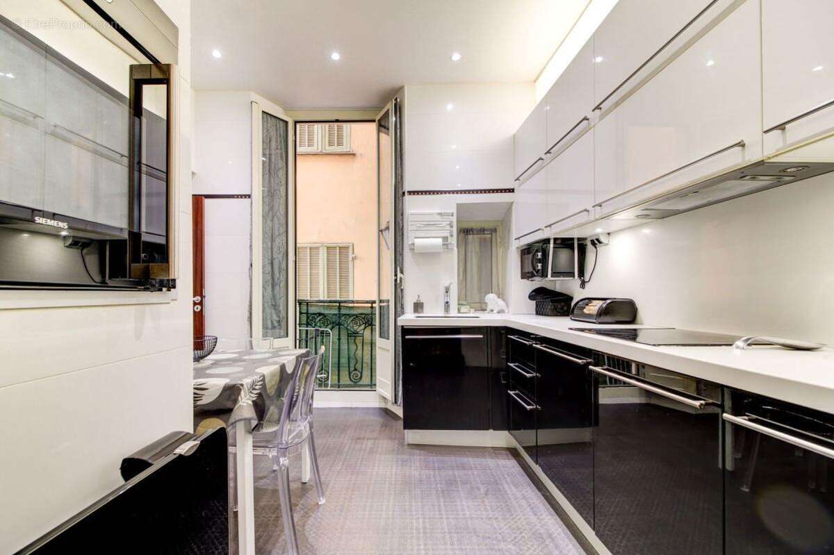 Appartement à VILLEFRANCHE-SUR-MER