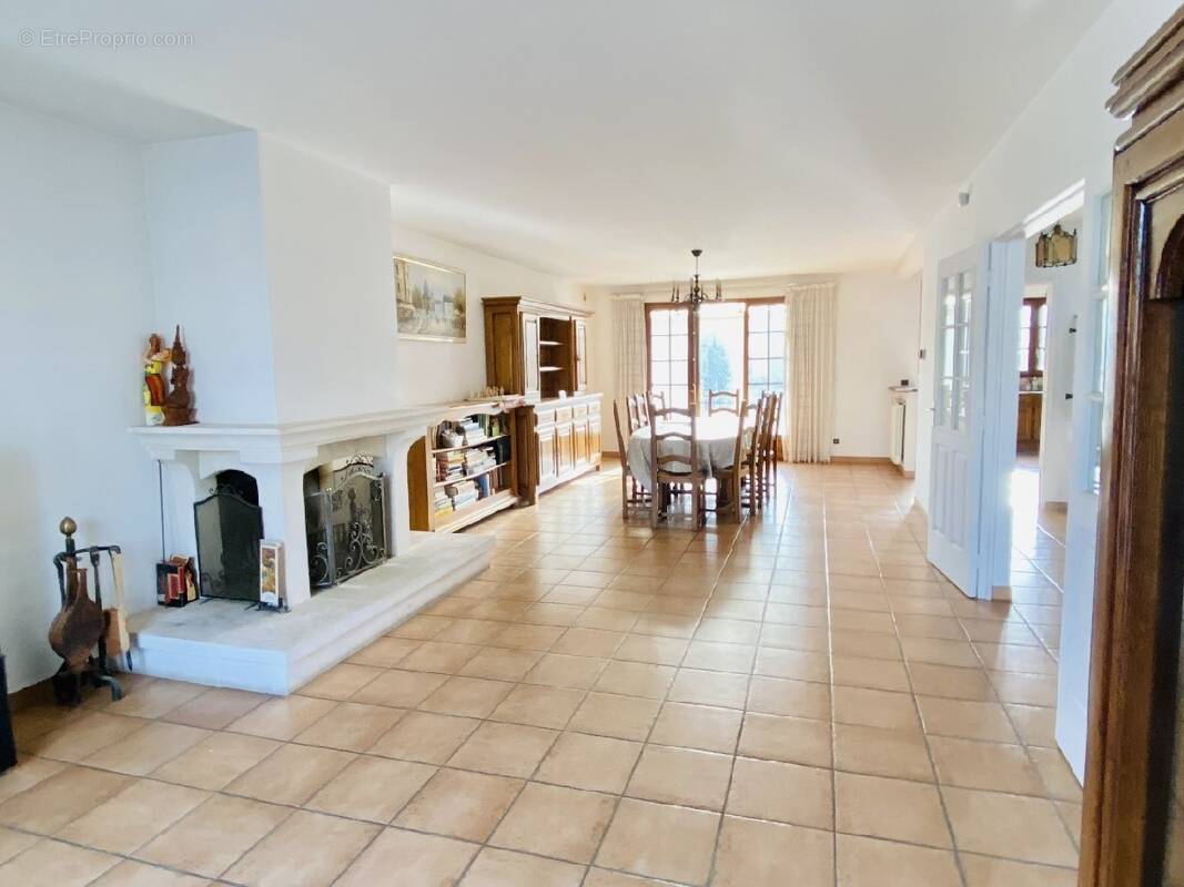 Maison à LE BLANC-MESNIL