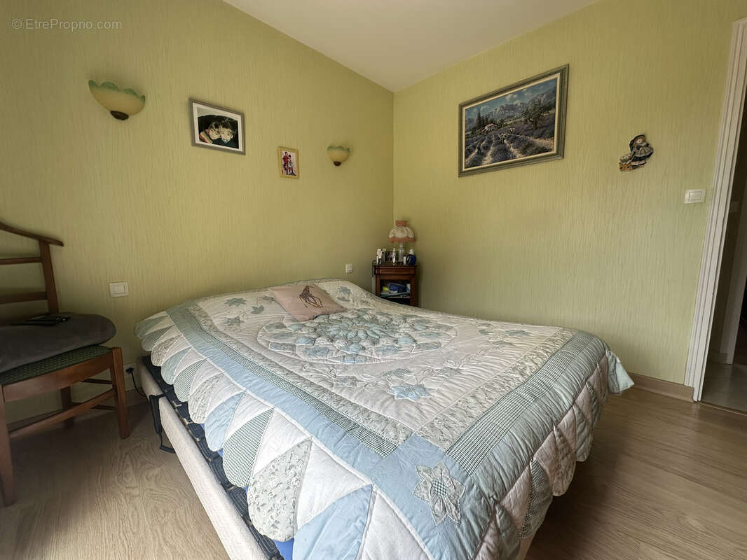 Melrand   Belle maison familiale avec véranda, sous-sol et grand terrain arboré - photo 15