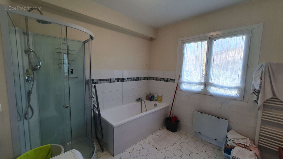 Maison à ANGERVILLE-LA-CAMPAGNE