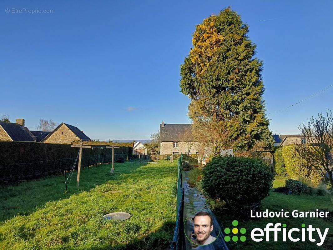 Maison à LE TEILLEUL