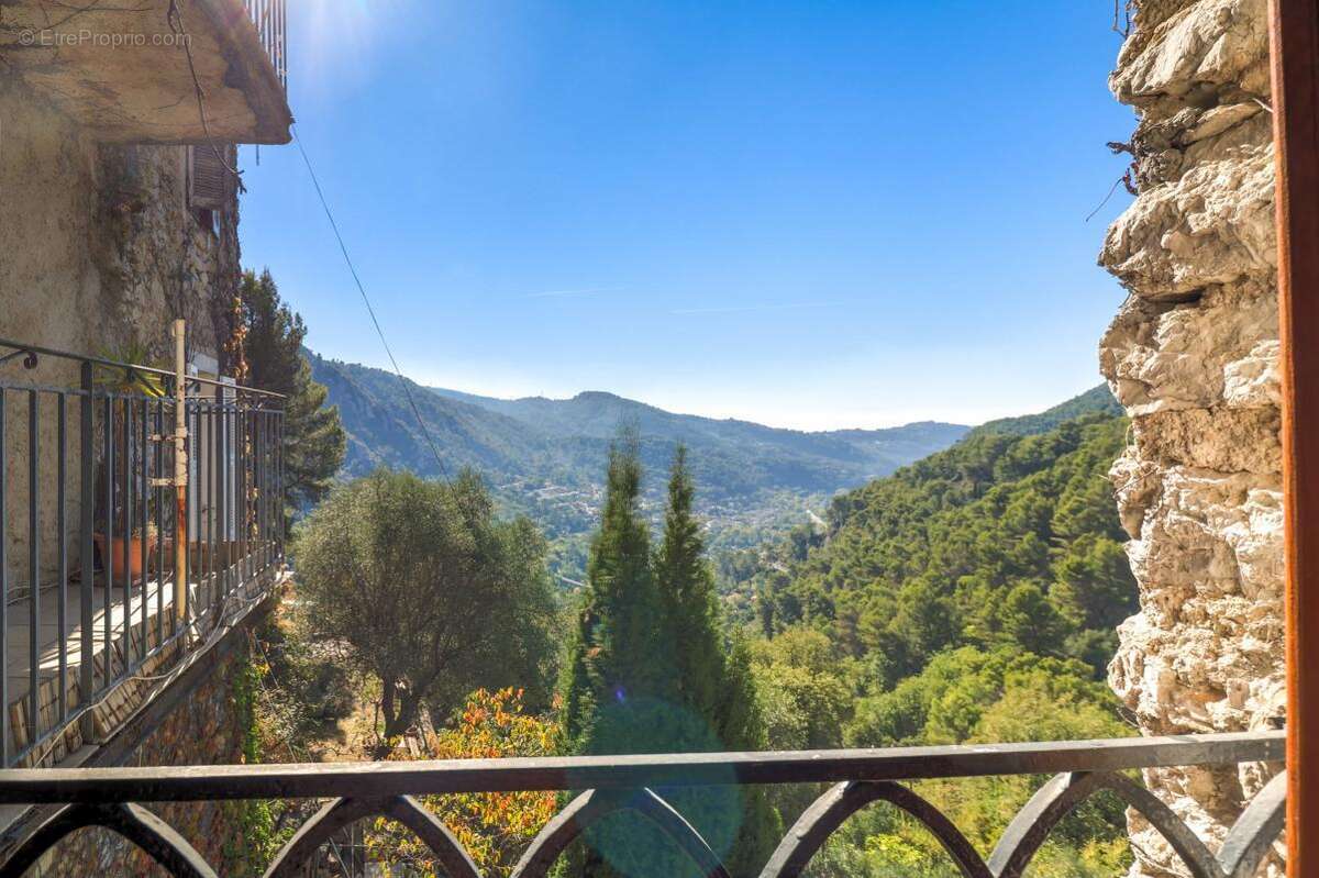 Appartement à PEILLON