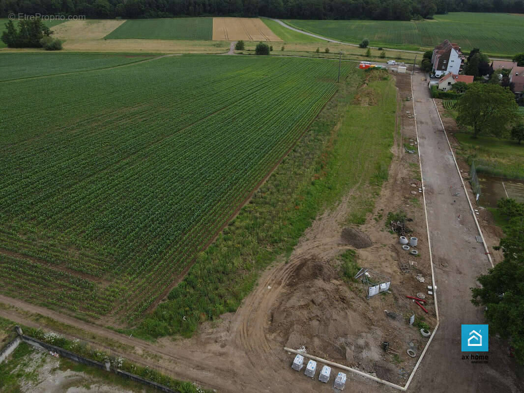 Terrain à OLWISHEIM