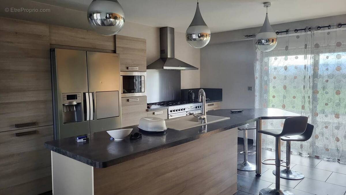 Maison à CORCELLES-EN-BEAUJOLAIS