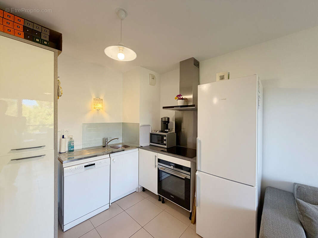 Appartement Le Pradet 2 pièce(s) 35.72 m2 - LE PRADET - Résidence récente sécurisée et proche du Centre-ville - photo 4