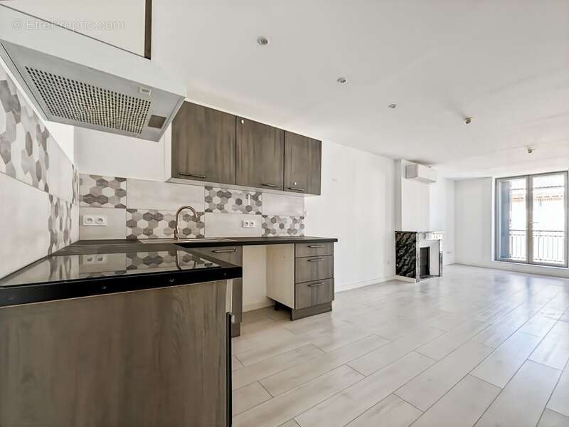 Appartement T3 rénové sur les Allées Paul Riquet à Béziers - photo 2