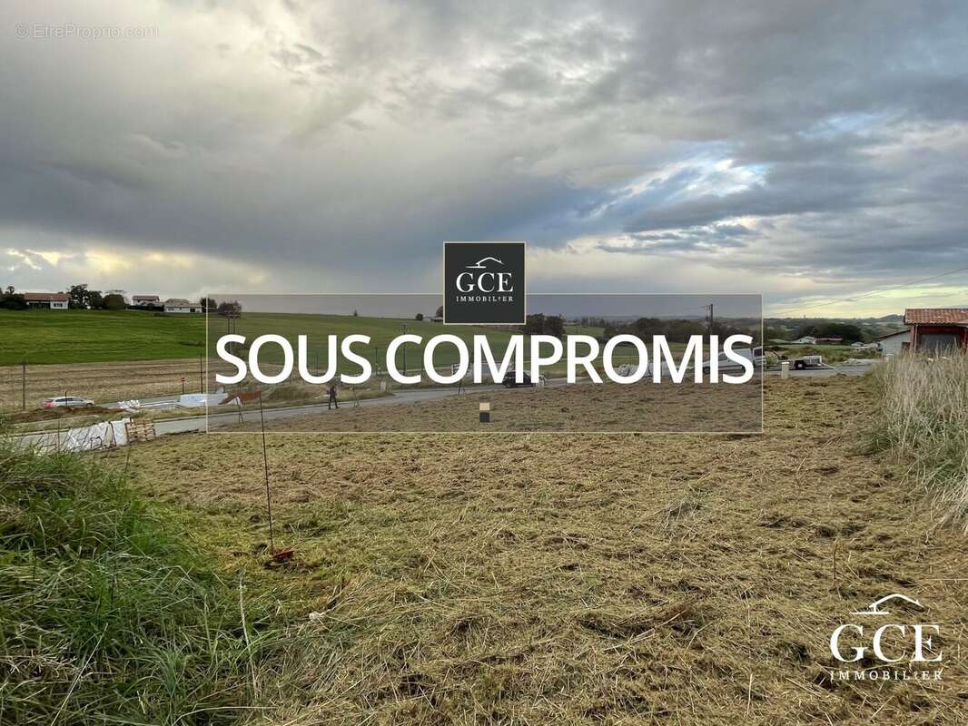 Terrain à GUICHE