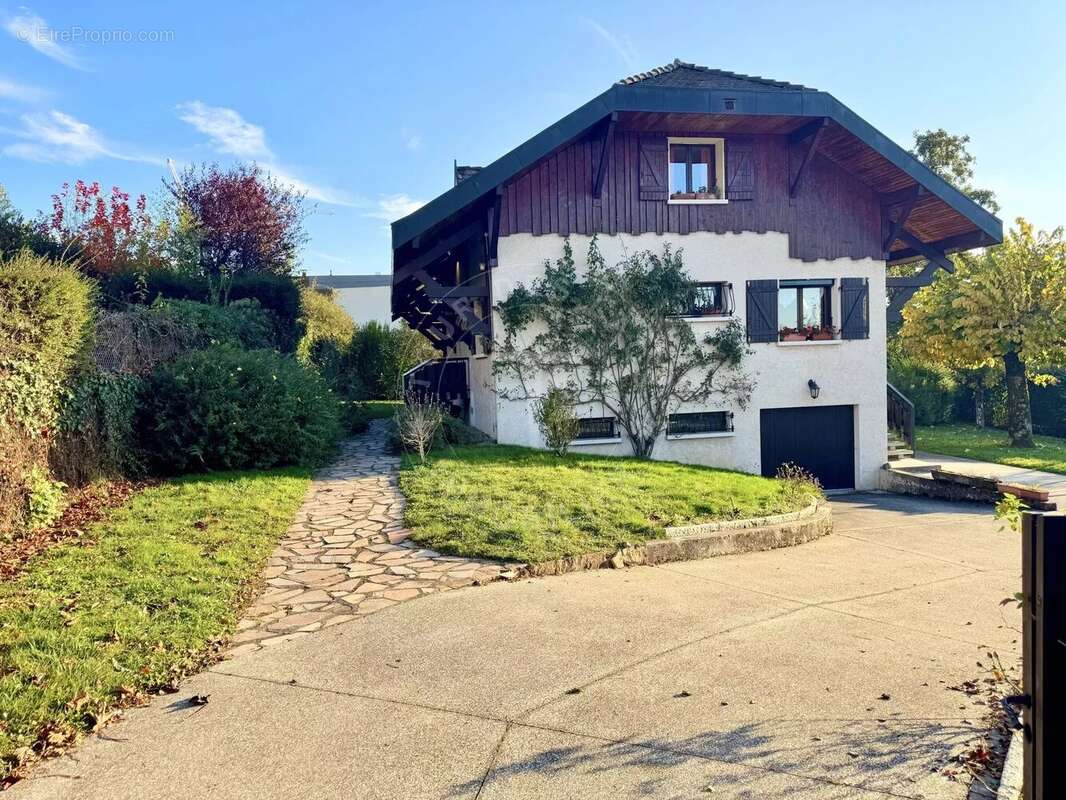 Maison à VEYRIER-DU-LAC