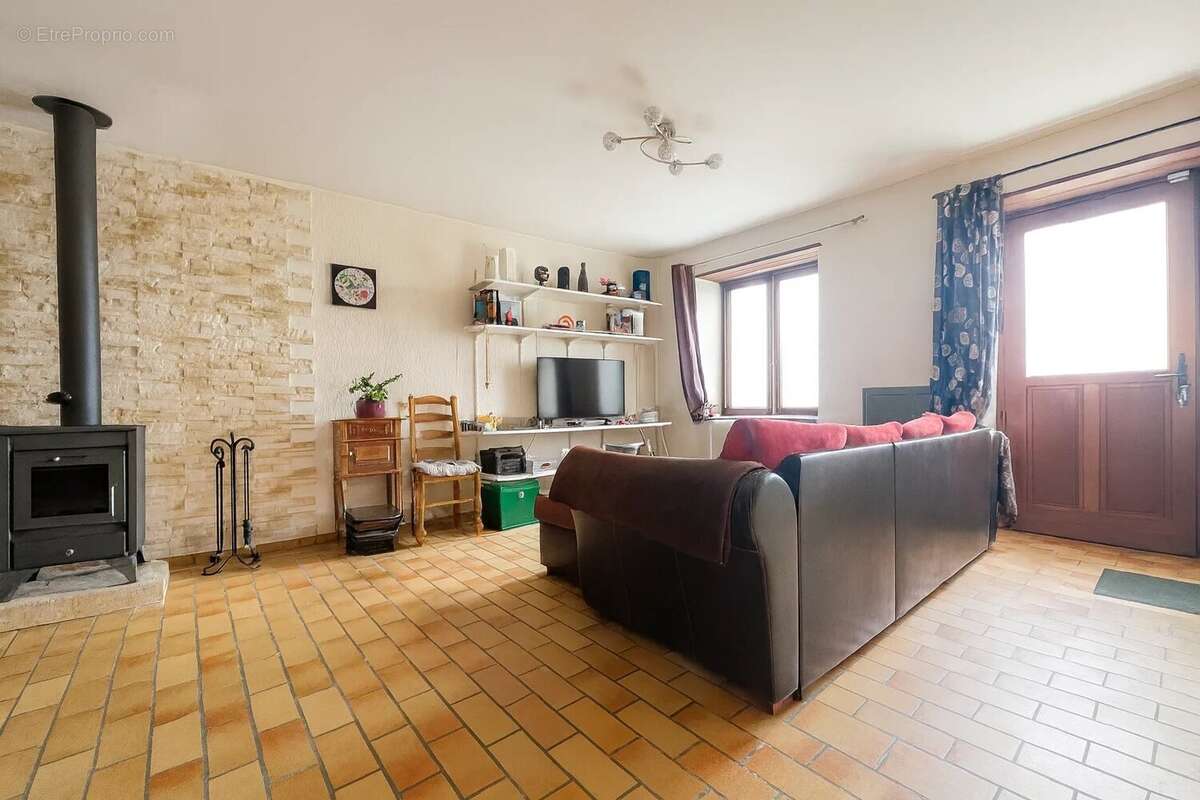 Maison à FONTENAY-TRESIGNY