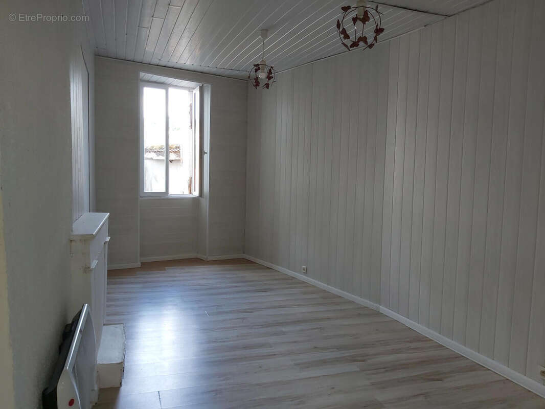Commerce 125 m² à Nontron  - photo 8
