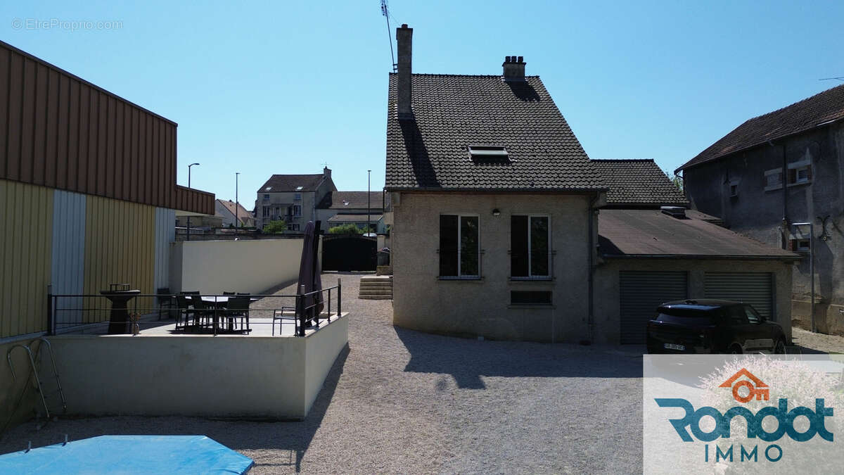 Maison à MARCILLY-SUR-TILLE