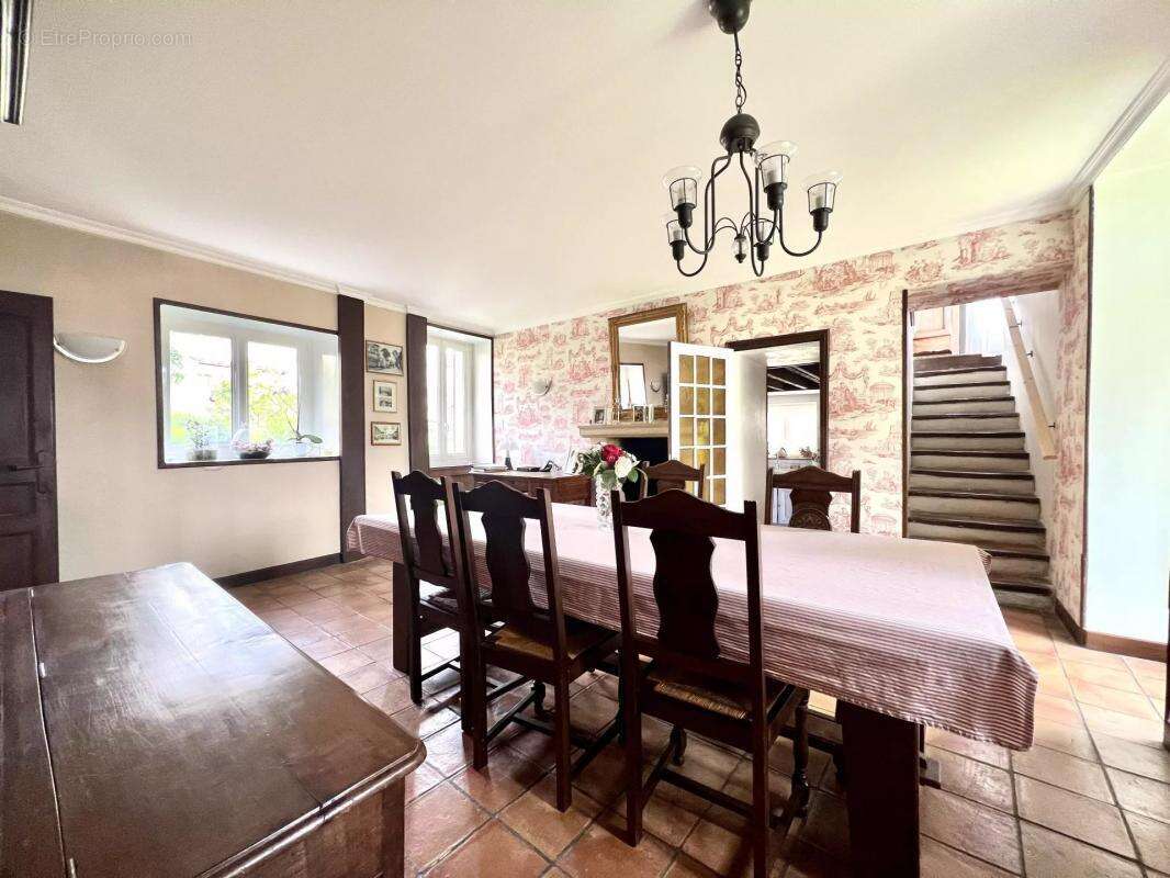 Maison à MONTGEROULT