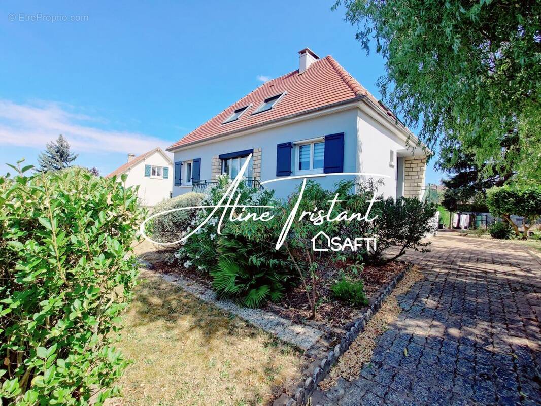 Photo 1 - Maison à FONTAINE-ETOUPEFOUR