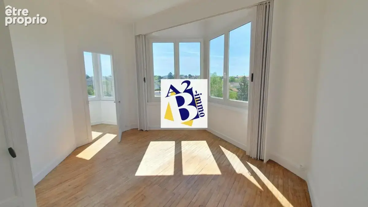 Place victor Hugo, Appt T5 de Standing, 123m² - photo 16
