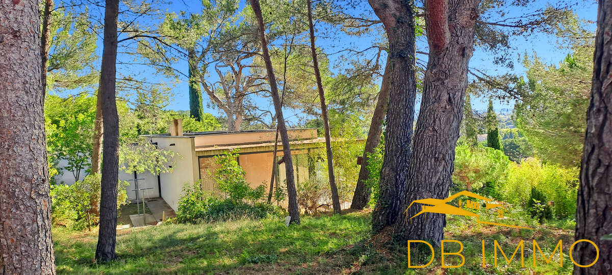 Maison à VILLENEUVE-LES-AVIGNON