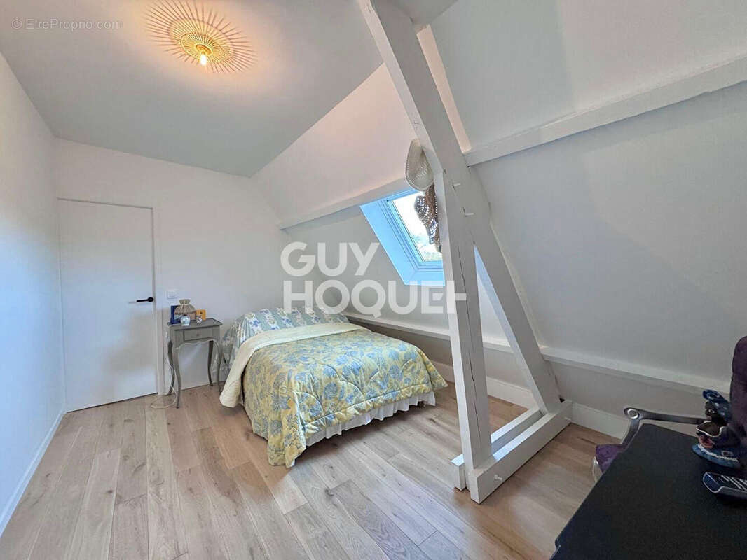 A bonneville-sur-touques, tres belle maison traditionnelle avec vaste terrain ! - photo 13
