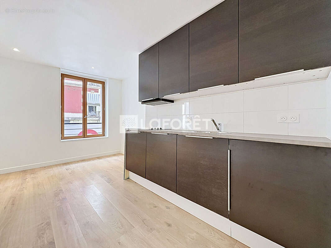 Appartement à SURESNES