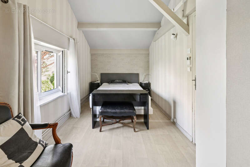 Maison à CHAMPAGNE-AU-MONT-D'OR