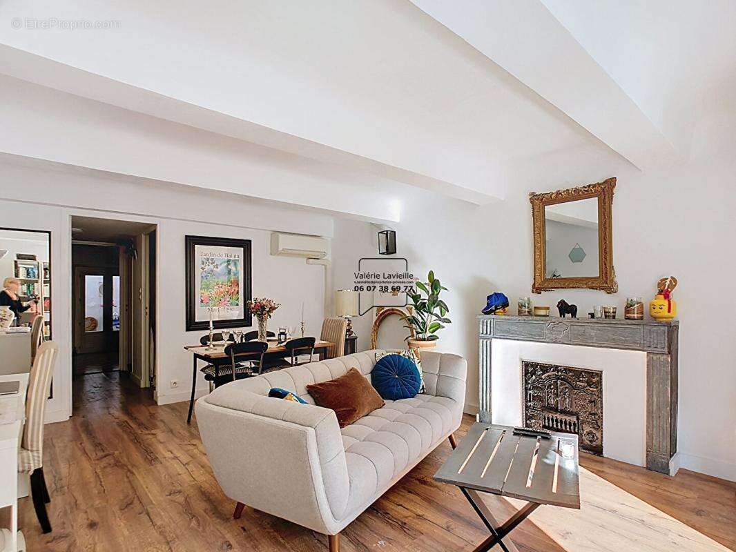 Appartement à MARSEILLE-1E