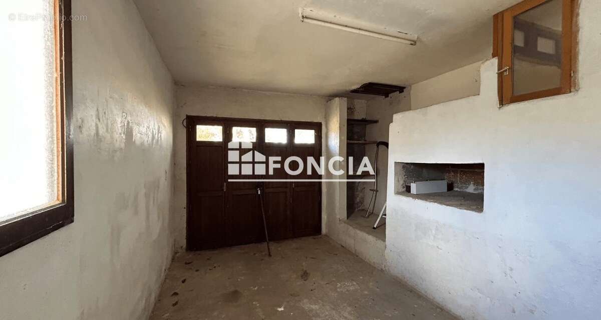 Maison à NEGREPELISSE