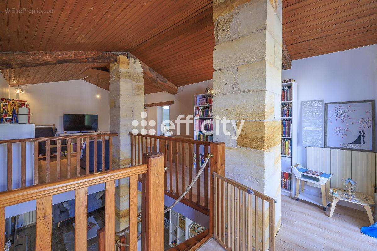 Maison 155 m² à Abzac  - photo 10