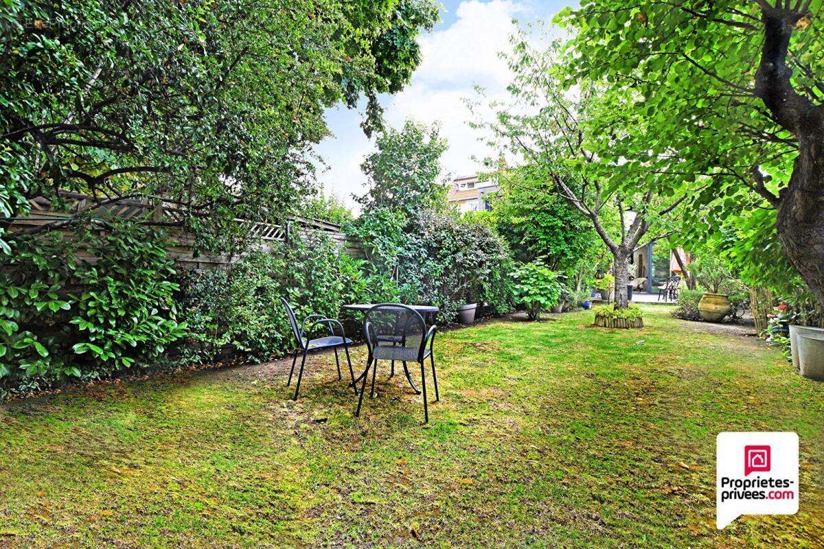 Maison à LE PERREUX-SUR-MARNE