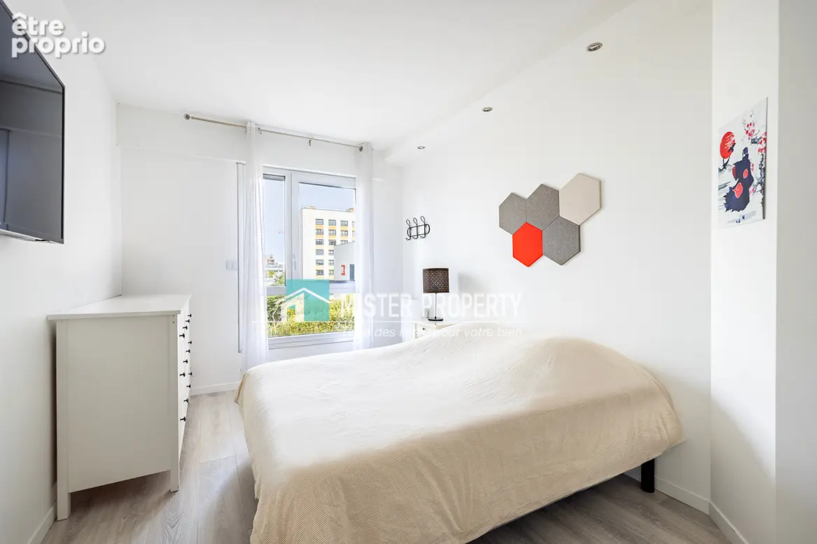Courbevoie becon - 4/5p + balcon + double parking - 835 000  fai - photo 6