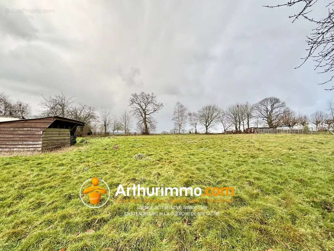 Terrain à PARCE