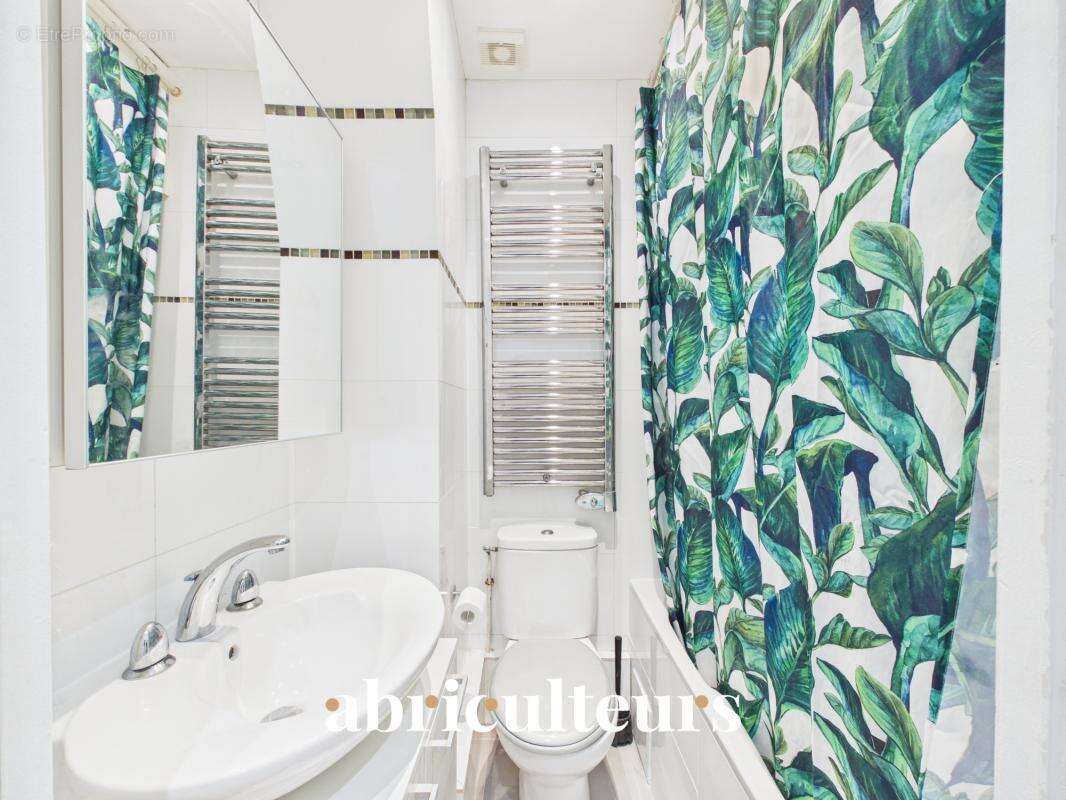 Appartement à PARIS-7E