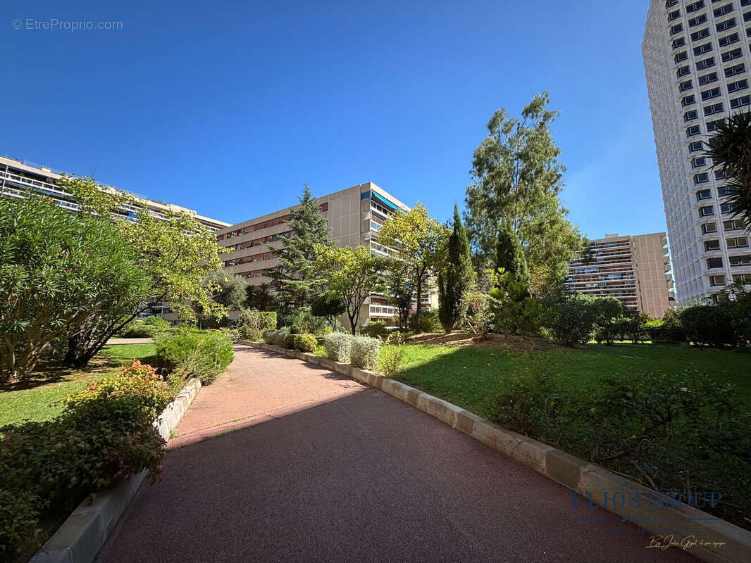 Appartement à MARSEILLE-6E