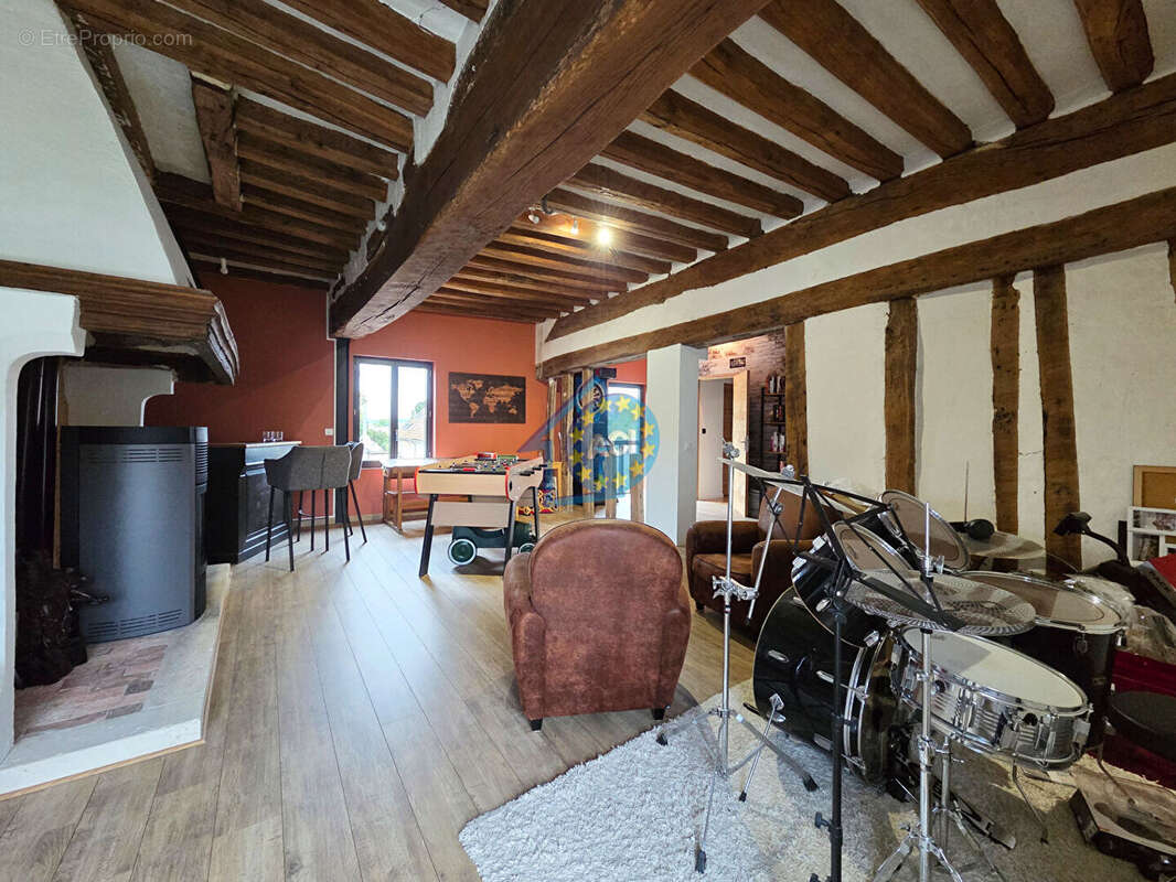 Maison à ARNOUVILLE-LES-MANTES