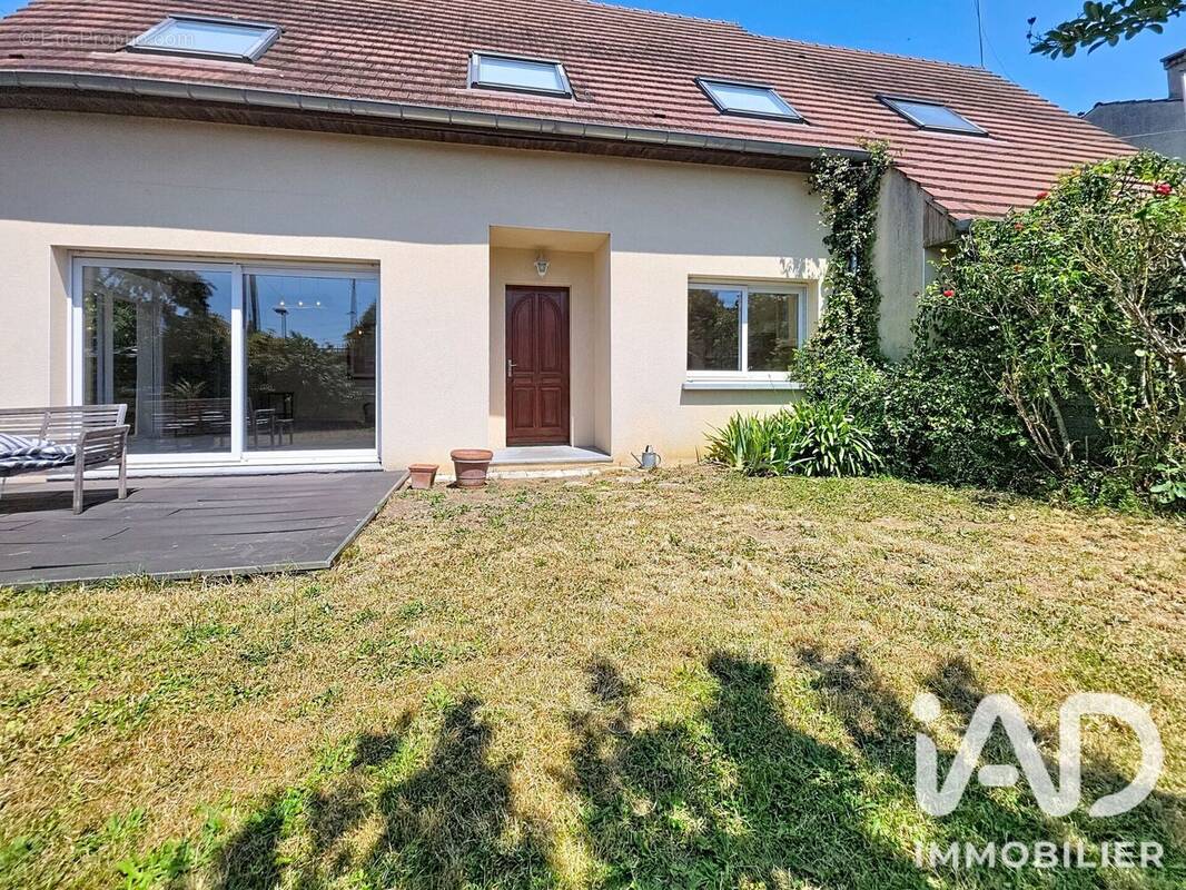 Photo 1 - Maison à GAGNY