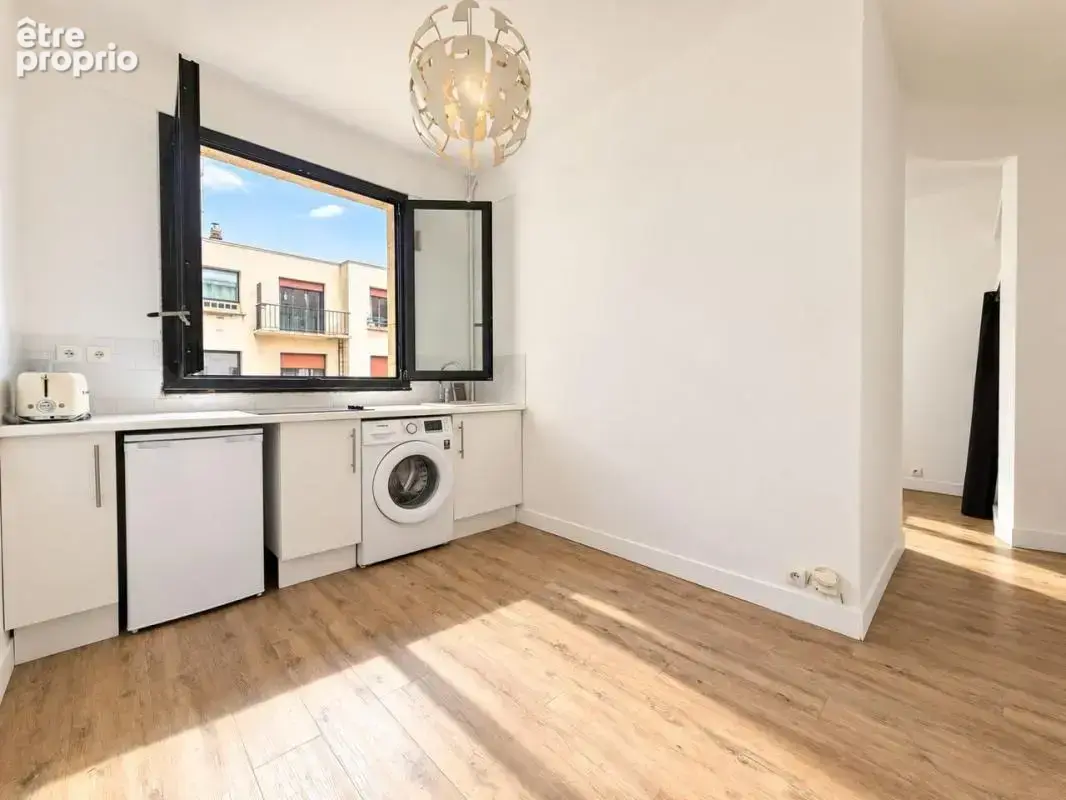 Appartement 2 pièces 19 m² · à Paris-17e · 19 m² · 210 000 €