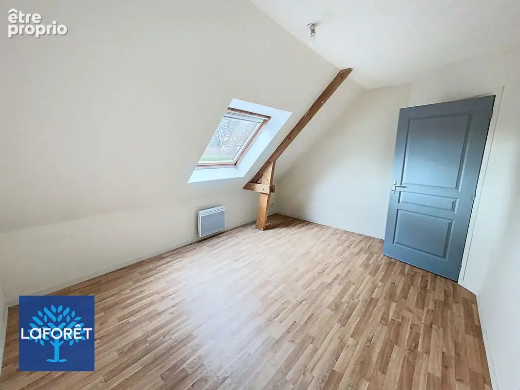 Maison Lécousse, proche Fougeres 6 pièce(s) 107 m2 - photo 9