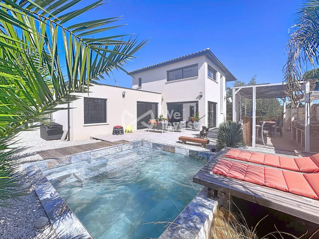 Maison à SAINT-JEAN-DE-VEDAS