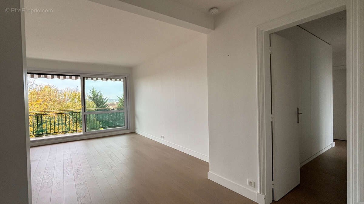 Appartement à NOISY-LE-ROI