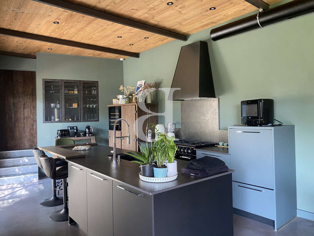 Maison 255 m² à Vaison-La-Romaine  - photo 8