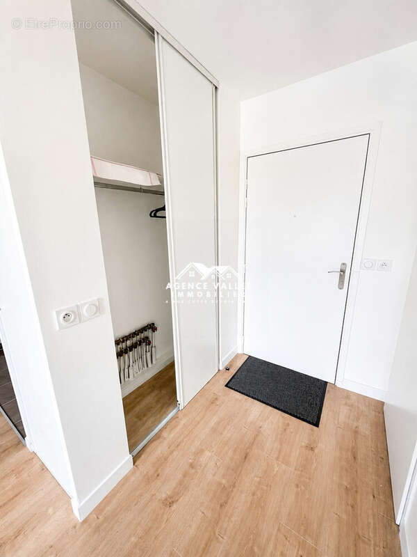 Appartement à SAINT-PIERRE-DU-PERRAY