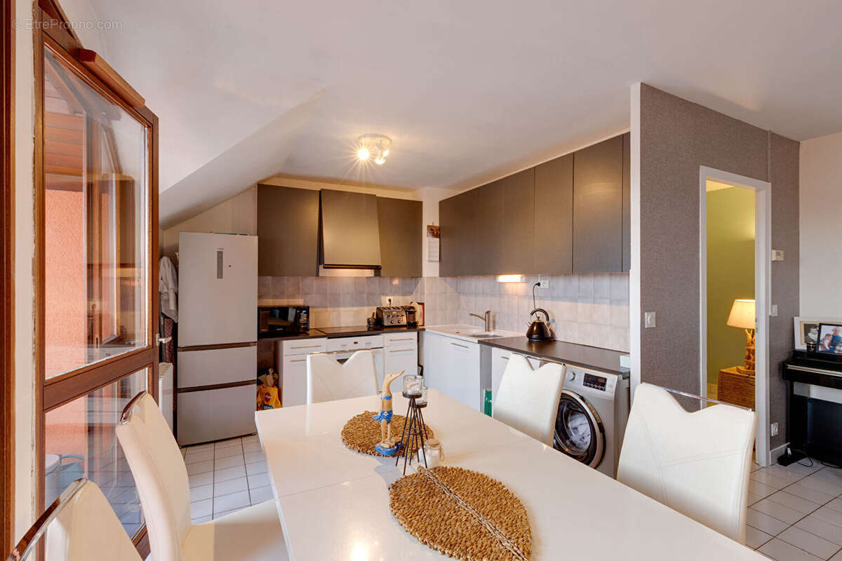 Appartement à DOUVAINE
