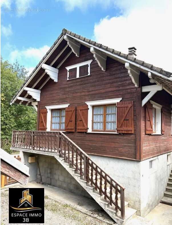 Maison à MONESTIER-DE-CLERMONT