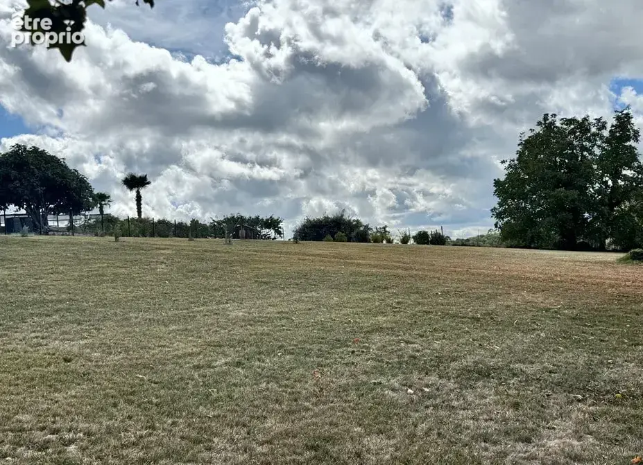 Photo Terrain à Montrem au prix de 42 000€