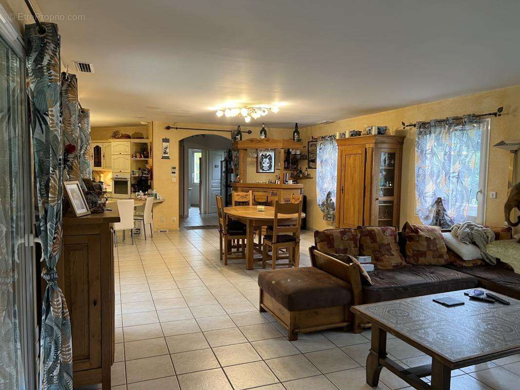 Maison à CASTELSARRASIN