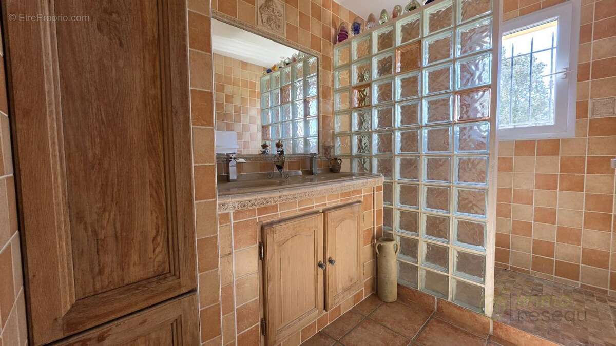 Maison et dépendances - photo 7
