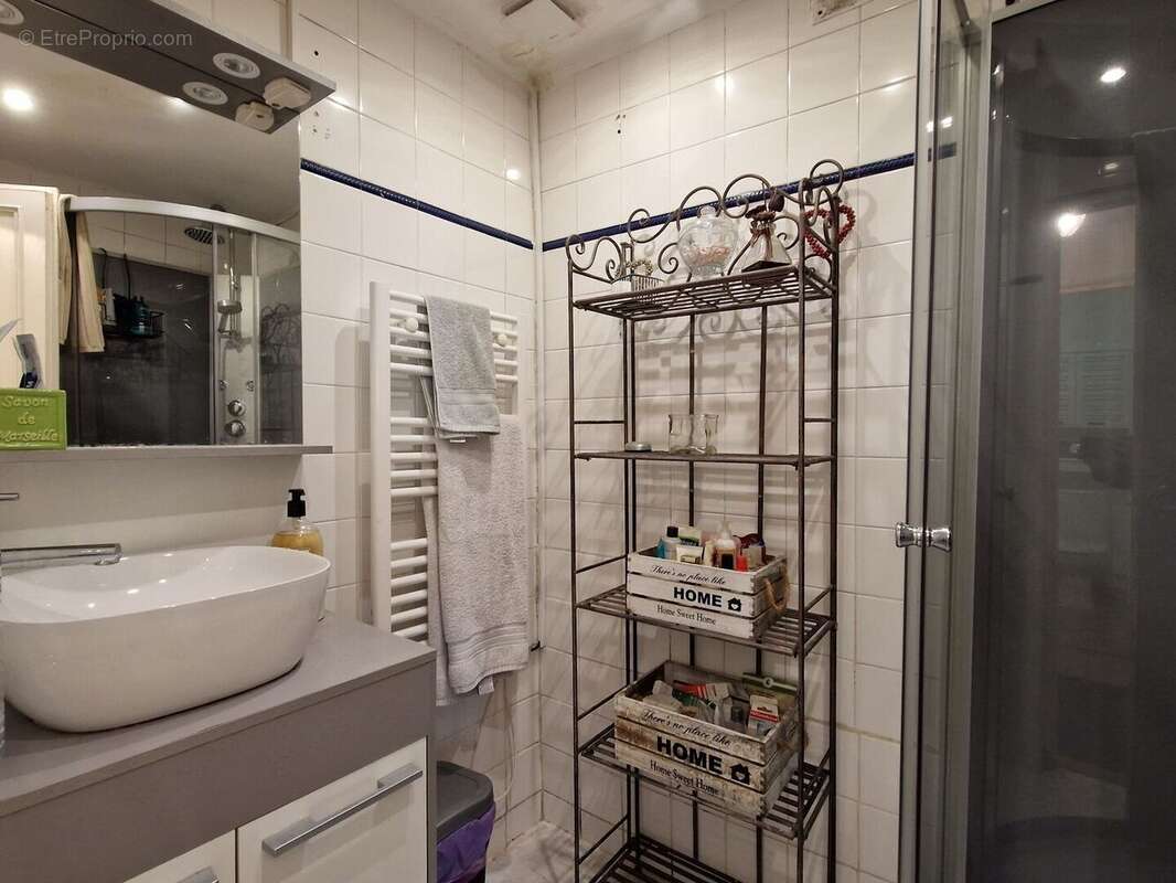 salle d'eau - Maison à LE BUGUE