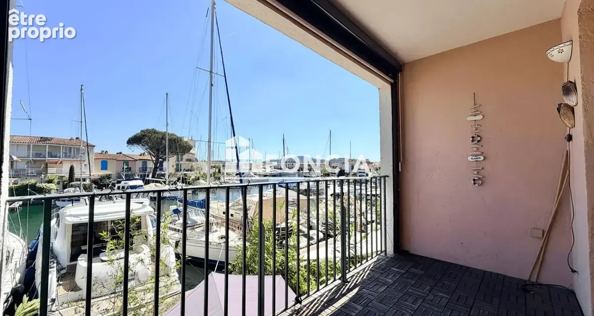 Studio 4 couchages avec coin nuit - vue marina - residence securisee avec parking privatif - port grimaud - photo 2