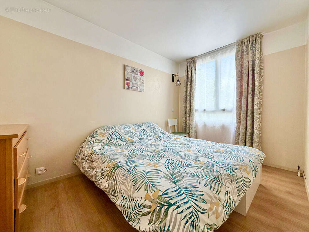 Appartement à SARTROUVILLE