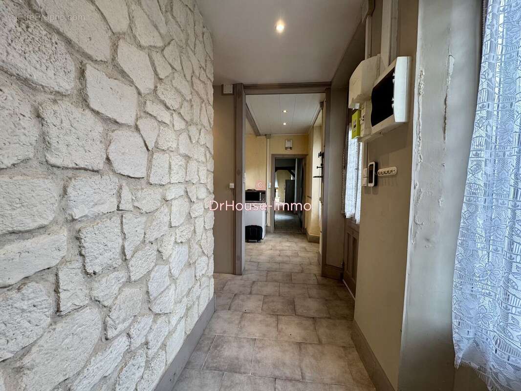 Maison à PERS-EN-GATINAIS