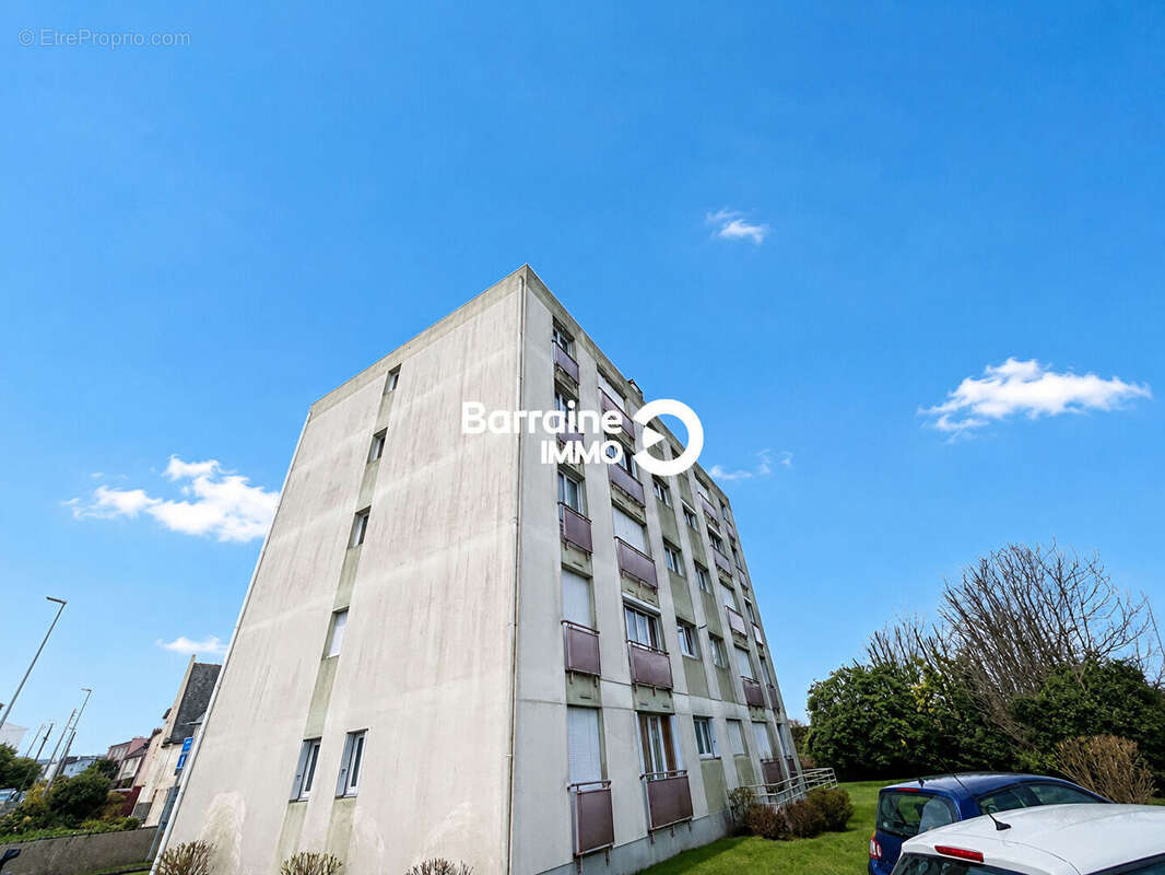 Exclusivite a vendre brest le guelmeur appartement t2 53.33m²  dernier etage  ascenseur  parking prive - photo 12